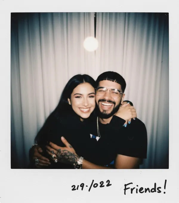 ИИ генератор фото Polaroid превью стиля 2 - vintage