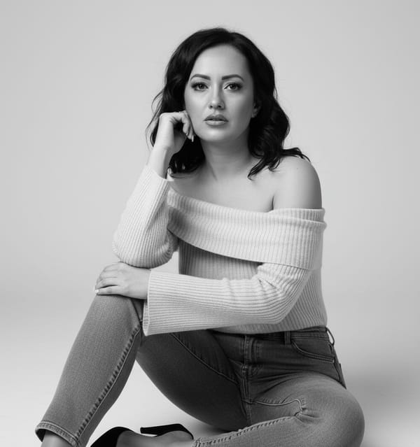 ШІ генератор редакційних портретів — вінтажна естетика